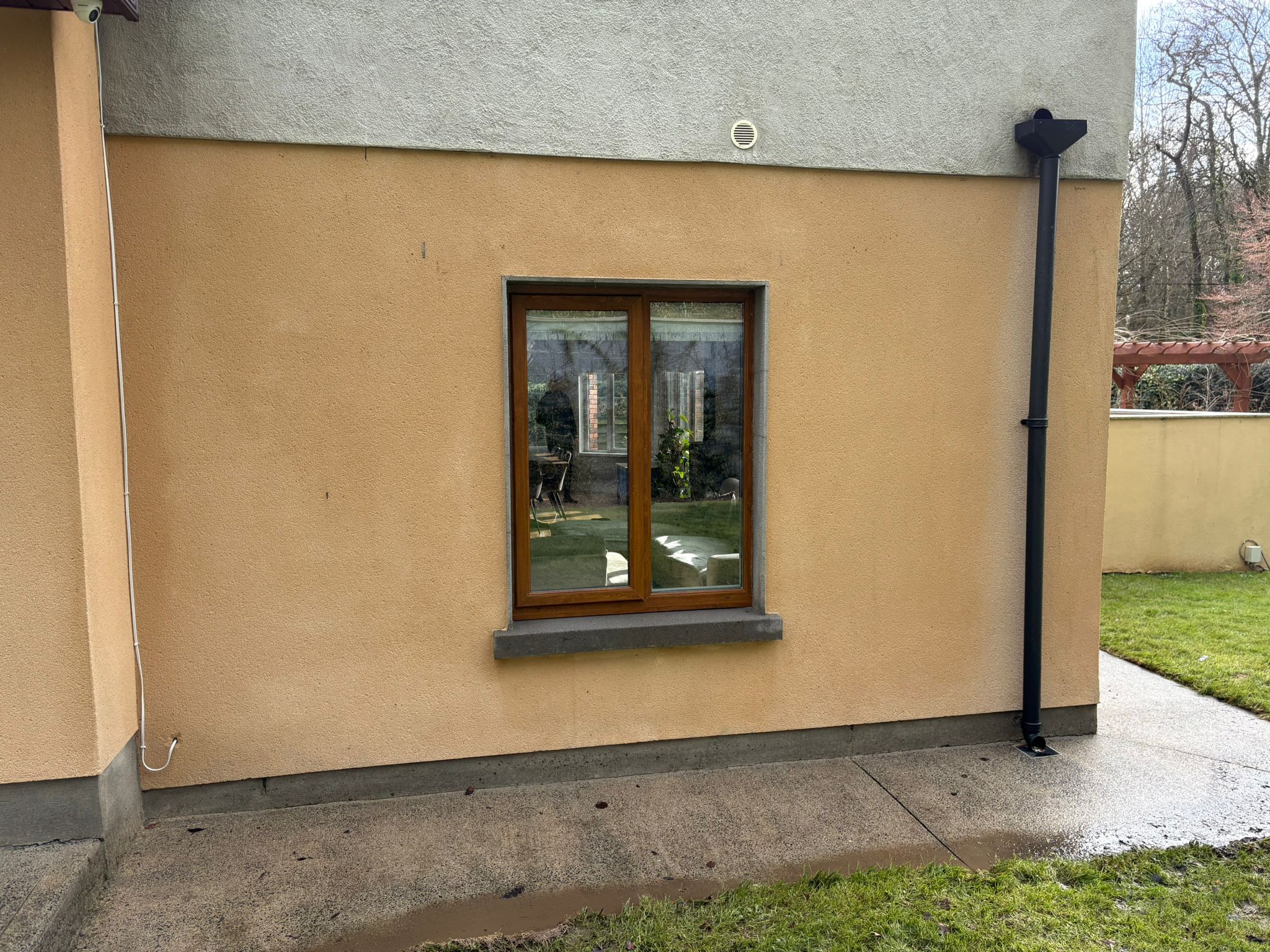 Fully restored roof after cleaning and coating